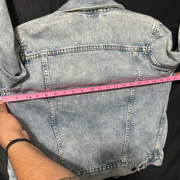 Gap size L Jean jacket - Picture 6 of 7